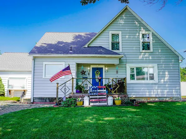 1696 3rd Ave W, Horton, KS 66439