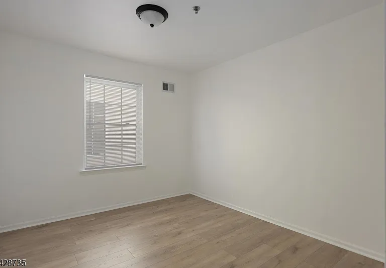 566 Pennsylvania Ave #E2 — Photo 19