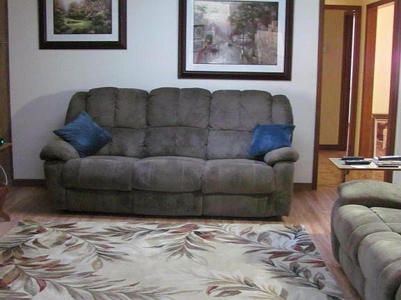 5th image of 2098 Derby Ct