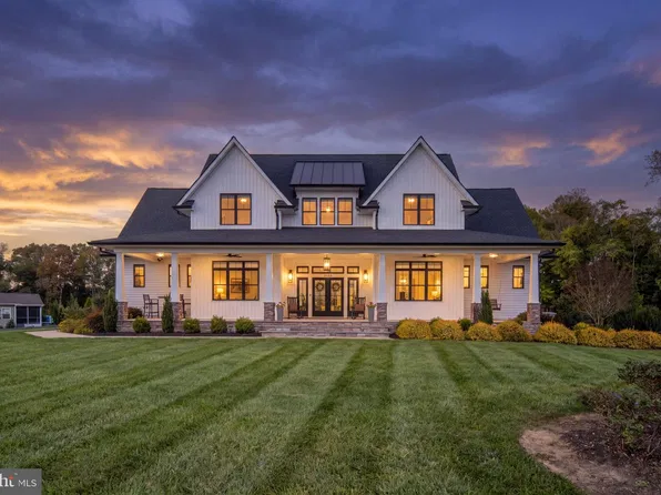 244 Brenthem Farm Dr, Fredericksburg, VA 22405