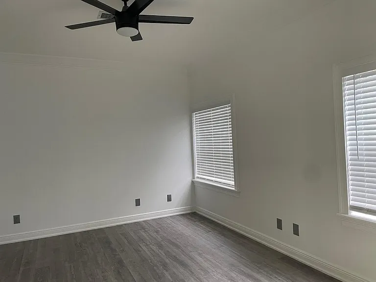 6264 Lansdowne Cir — Photo 8