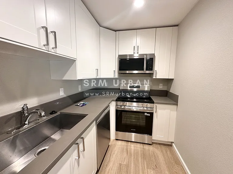 3362 C St #3 — Photo 3