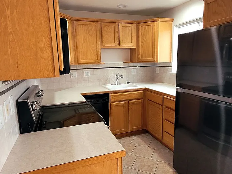 905 Abbot St #A & B — Photo 10
