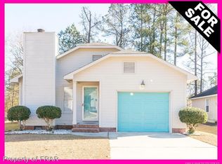 2886 Copenhagen Dr, Fayetteville, NC 28301