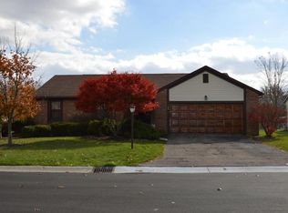 188 S Fork Cir, Pataskala, OH 43062