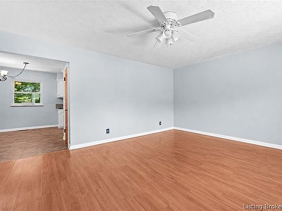 4th image of 112 Cheryl Drive