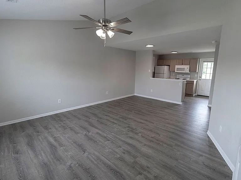 4305 Derby Ridge Dr — Photo 3