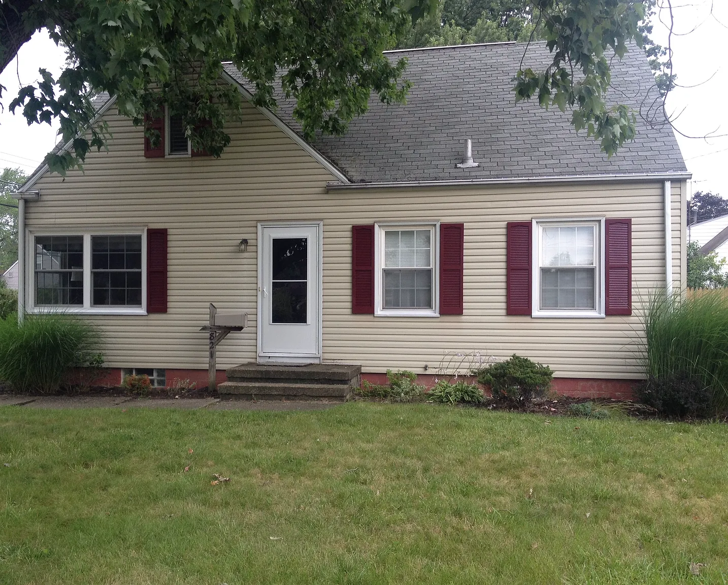 821 Monroe Ave photo 1