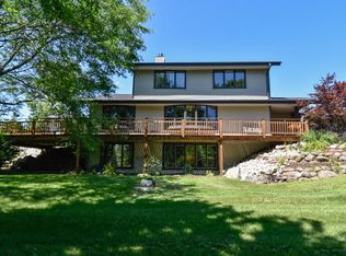 W312S6205 Hunters Xing, Mukwonago, WI 53149