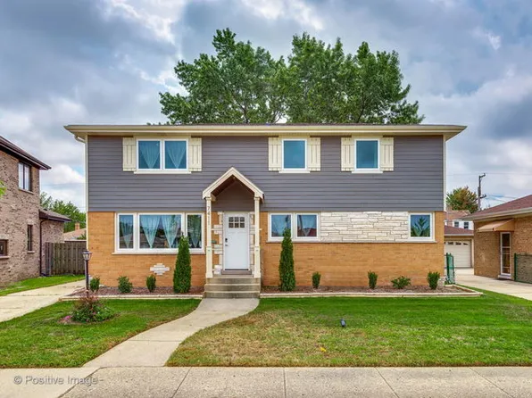 7411 W Mulford St, Niles, IL 60714
