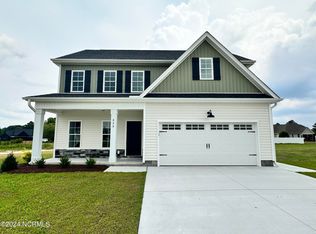 829 Mulligan Dr, Ayden, NC 28513