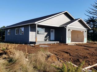 636 Spyglass Dr, Bandon, OR 97411