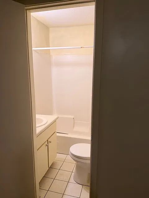 3 bed, 1100 sqft, $1,600 — Photo 3