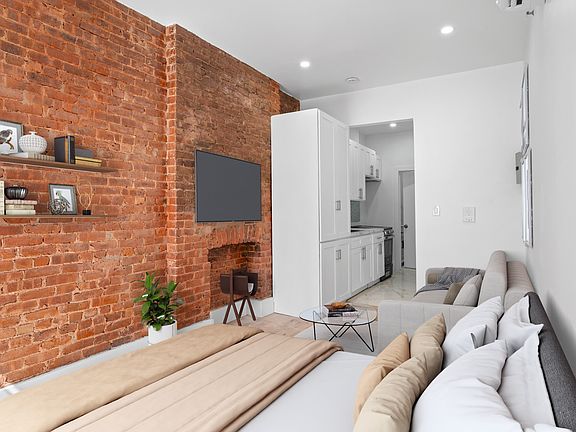 5th image of 208 E 116th St #4