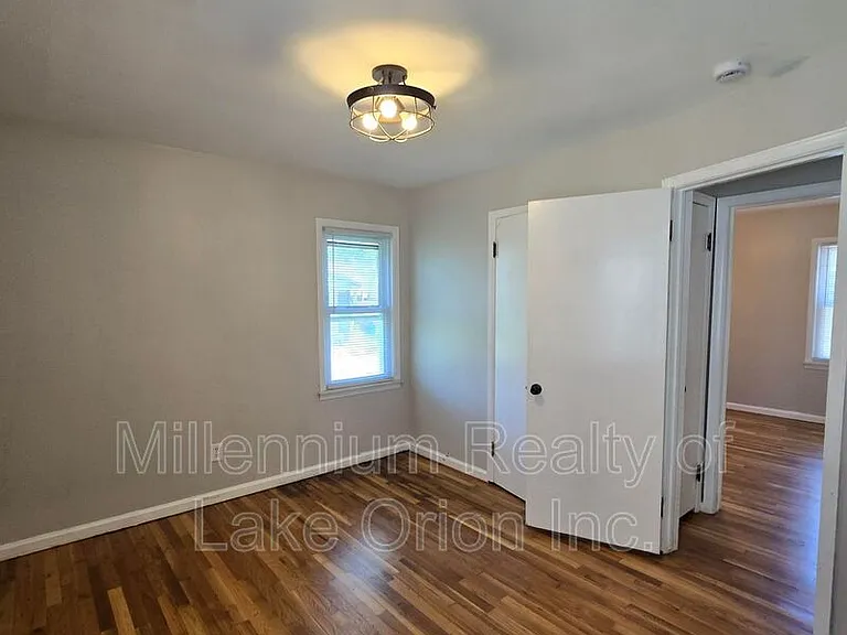 136 W Princeton Ave — Photo 22