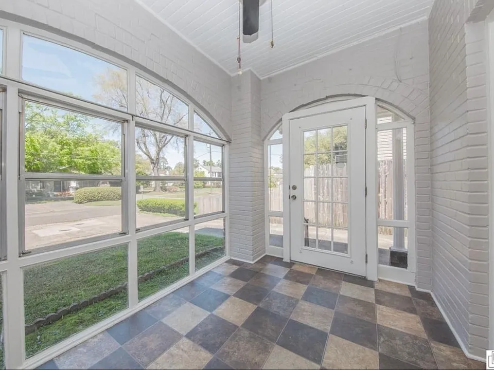 414 Speed Ave #1