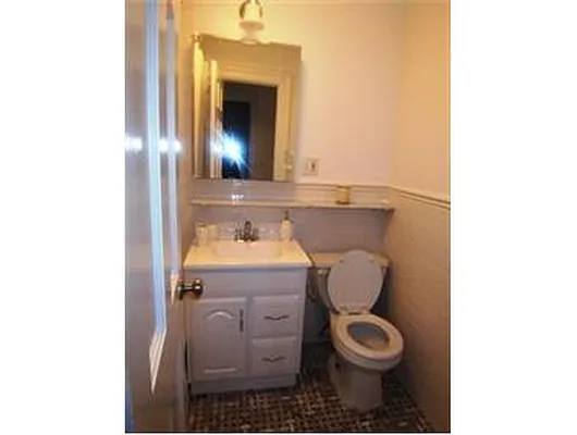 Sold by Douglas Elliman | media 20