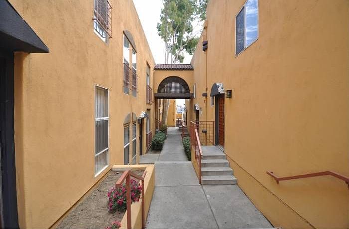 425 Alvarado