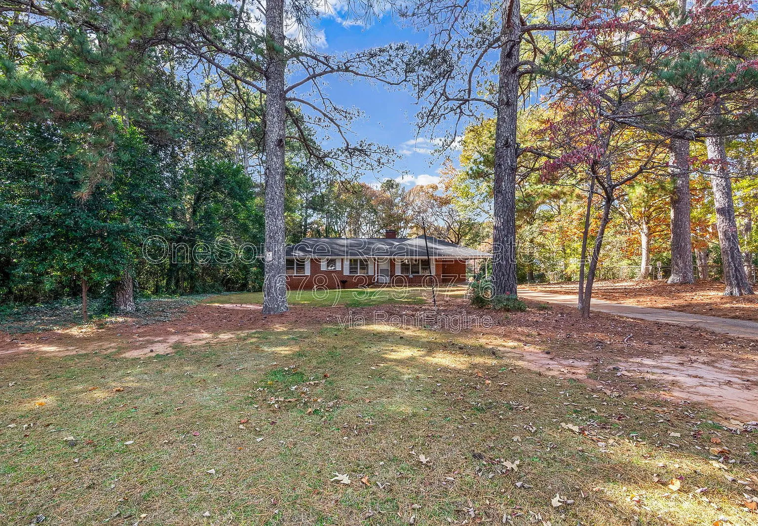 3 bed, 1.5 bath, 1335 sqft, $1,800 — Photo 2