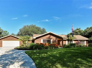 2210 Shadow Oaks Rd, Sarasota, FL 34240