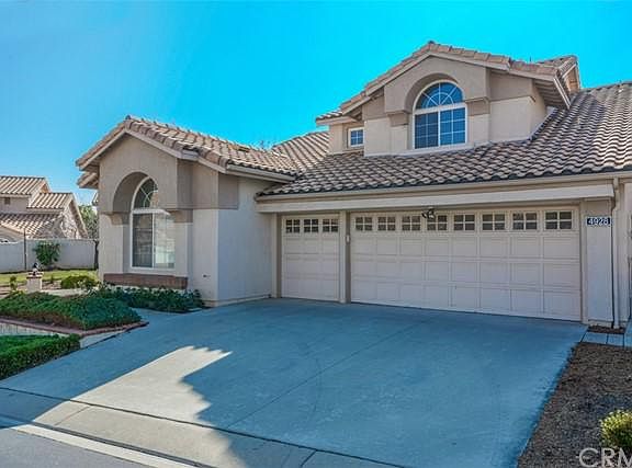 3rd image of 4928 Mission Hills Dr