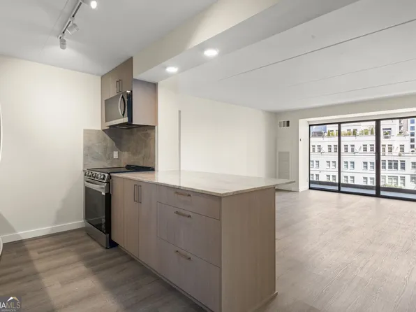 2460 Peachtree Rd NE #903, Atlanta, GA 30305