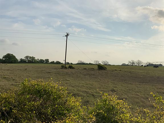 4th image of 261 County Road 403
