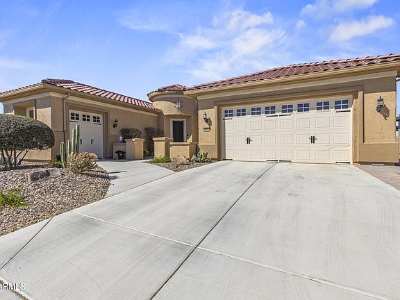 2nd image of 4572 N BALBOA Drive
