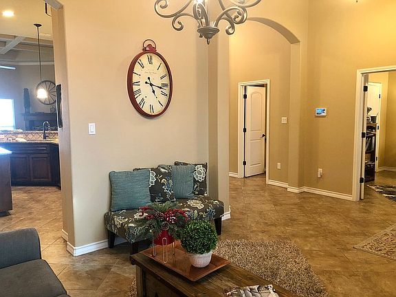 4th image of 3714 S Lake Dr