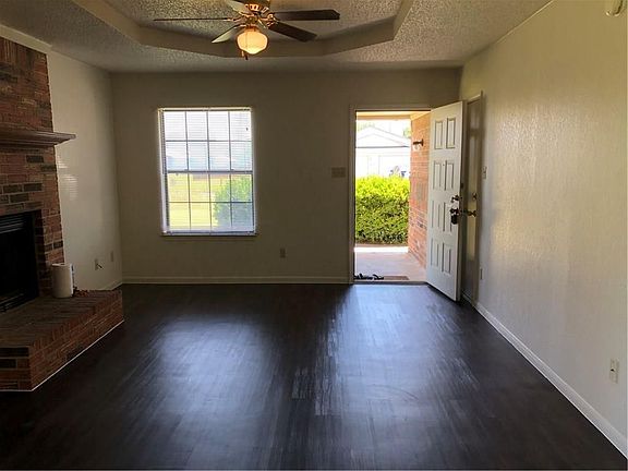 3rd image of 1901 Sagebrush Dr #B