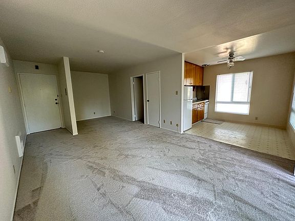 2nd image of 930 Peninsula Ave APT 301
