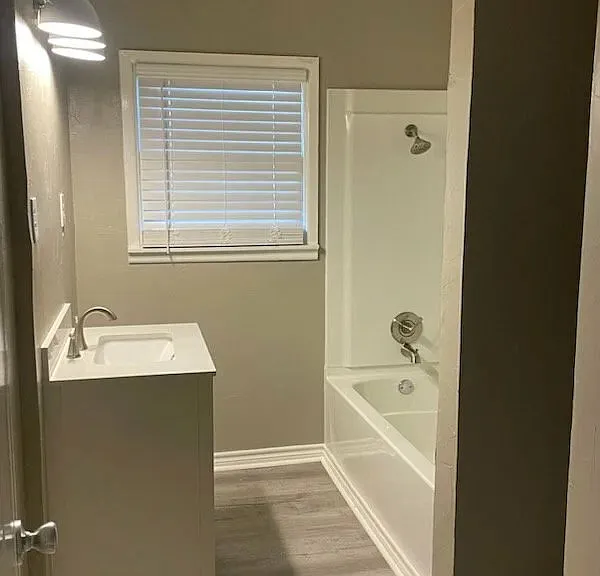 395 N Birch St — Photo 5