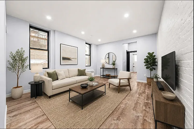 453 W 48th St #4C — Photo 1