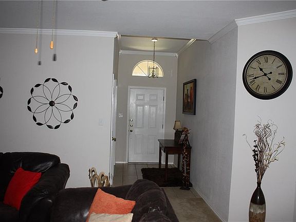4th image of 6109 Brookknoll Dr