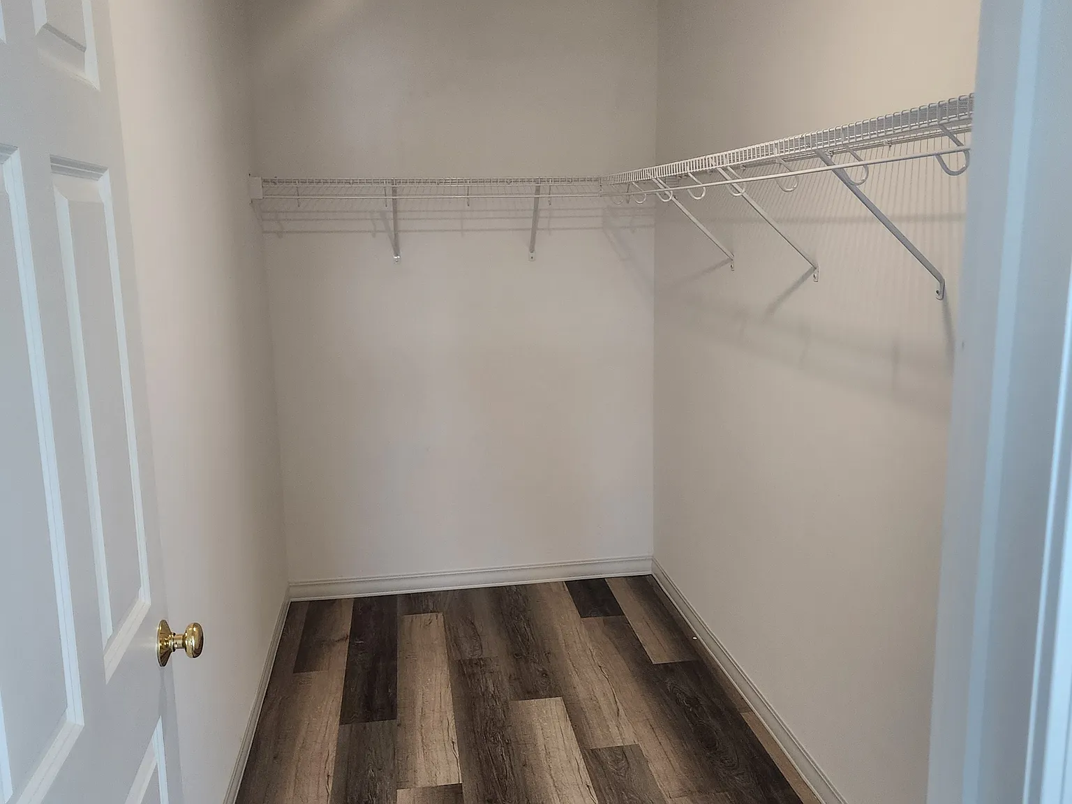 2 bed, 850 sqft, $2,500 — Photo 4