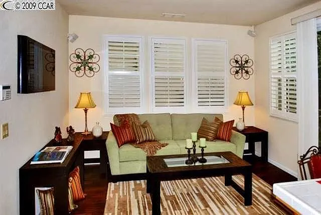 2607 Photinia Ct — Photo 3