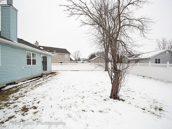 5th image of 1284 Cardinal Dr