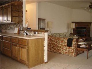 3rd image of 2513 Lee Ln