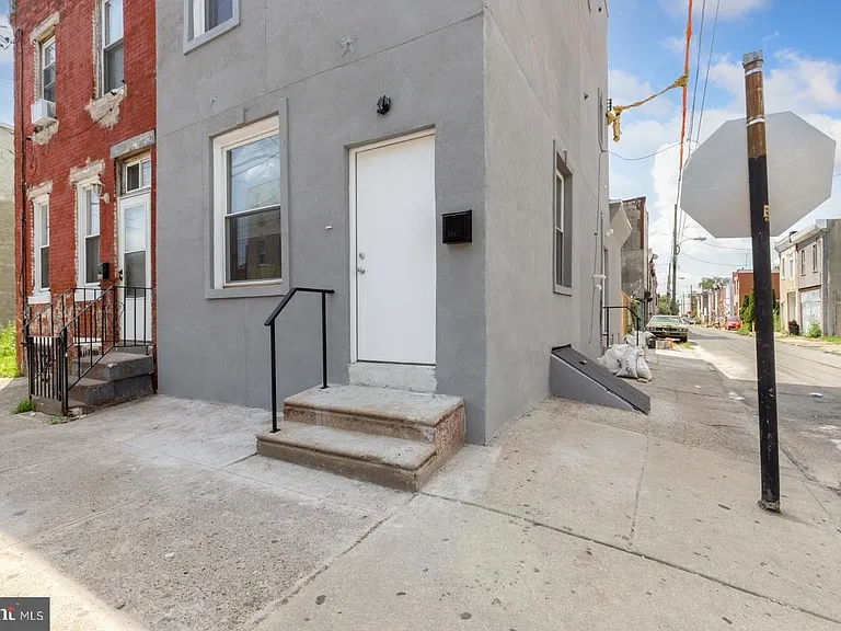 410 Diamond St — Photo 1