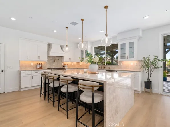 3988 Shady Ridge Dr, Corona, CA 92881