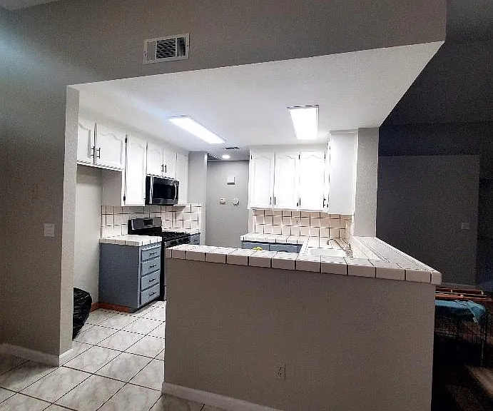 1012 Montgomery Ave — Photo 9