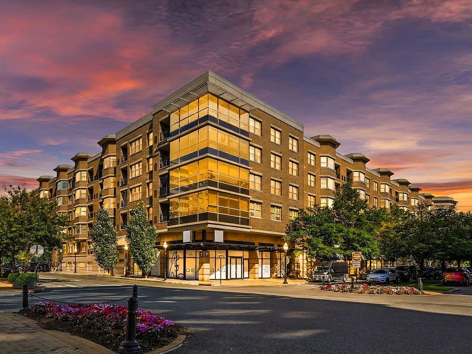 1st image of 20 Avenue At Port Imperial #233/235