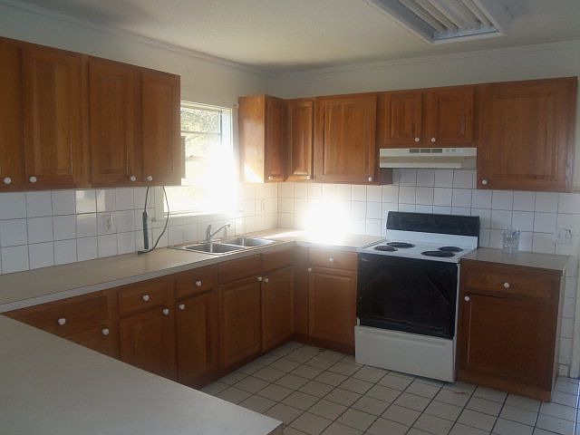 2nd image of 507 Giddens Dr