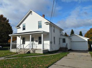 604 Vulcan St, Iron Mountain, MI 49801