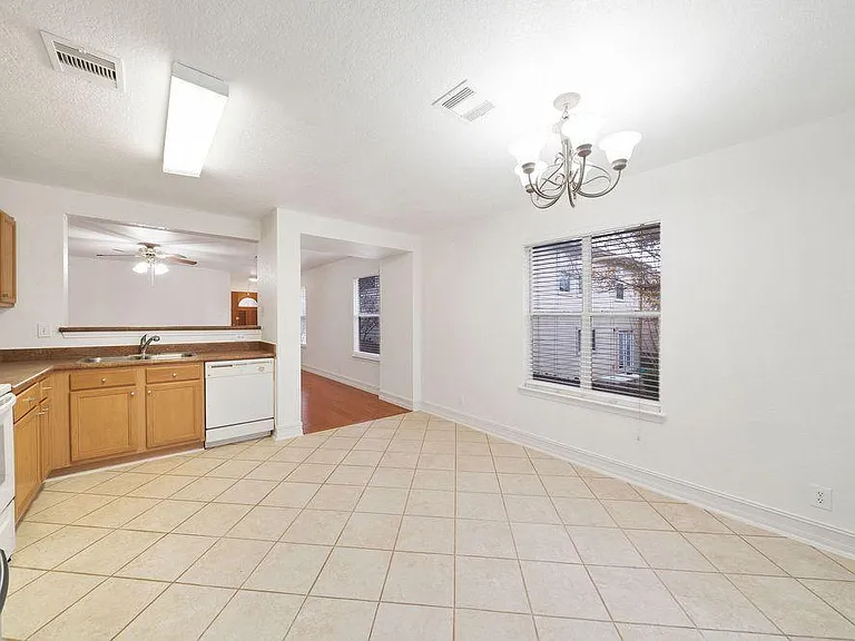10215 Tiger Bay — Photo 14