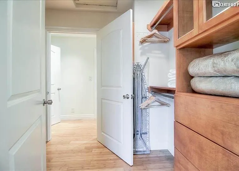 28043 Lobrook Dr — Photo 13