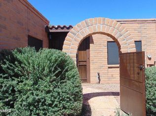 1592 W Agave Ln, Green Valley, AZ 85622