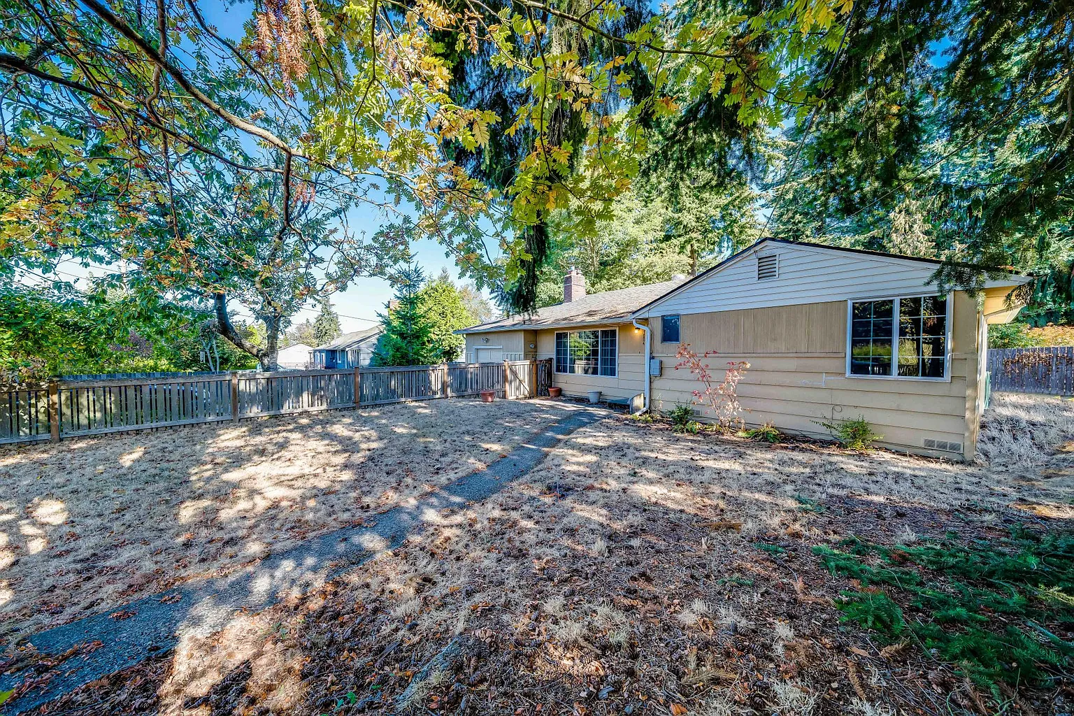 18804 Midvale Ave N photo 1