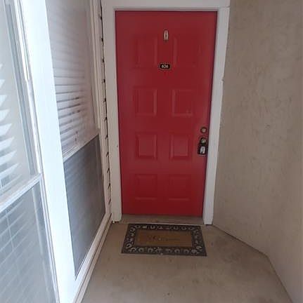 2nd image of 10855 Meadowglen Ln APT 626