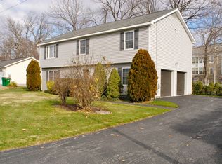 33 Hawk Ln, Poughkeepsie, NY 12601